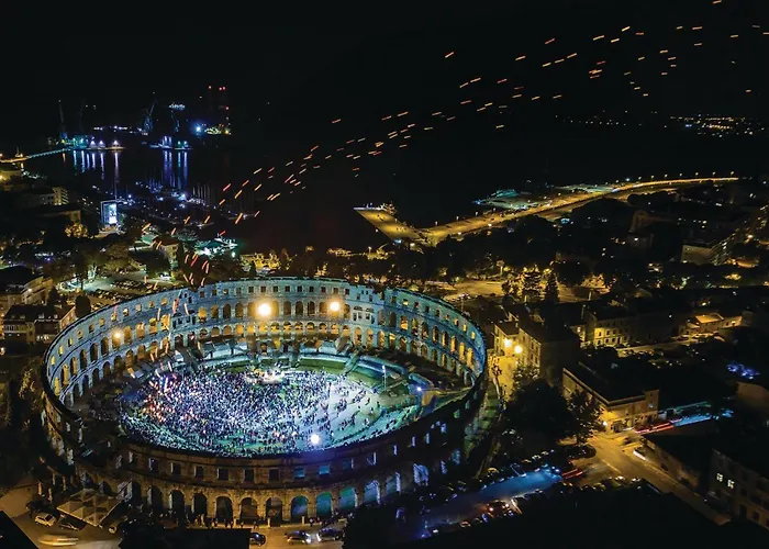 Cozy In Appartement Ližnjan